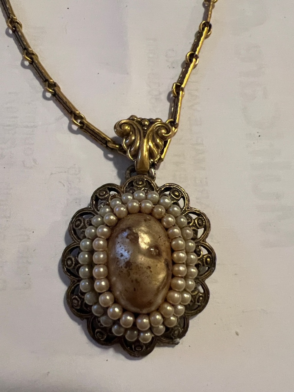 Vintage Victorian Czechoslovakia style pendant necklace